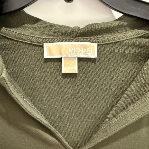 Micheal Kors green sweater - Picture 4 of 4